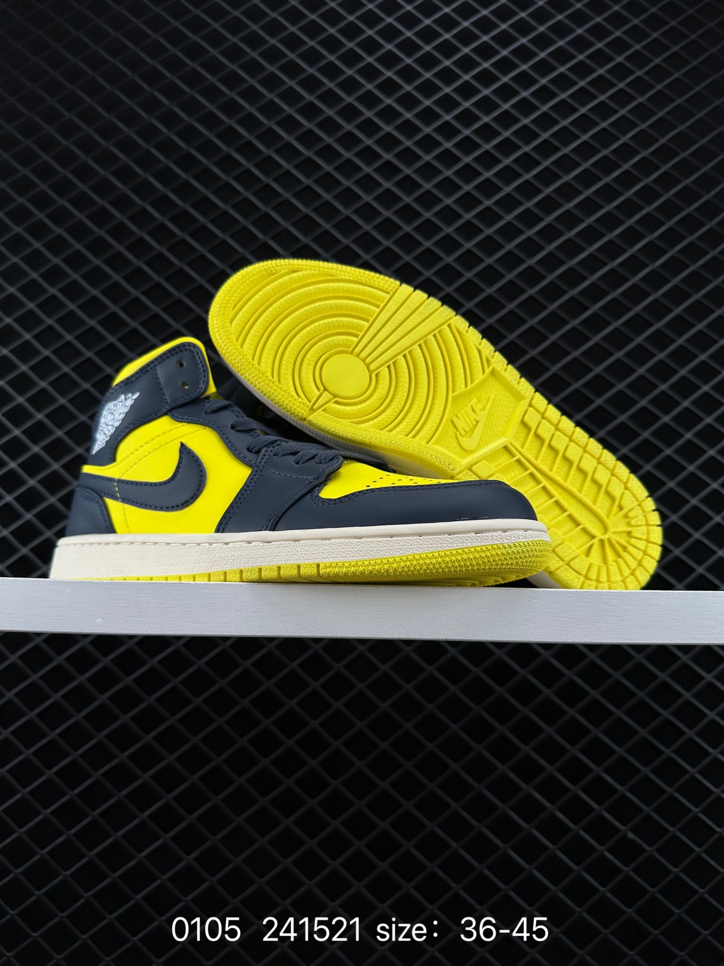 Nike Air Jordan 1 Retro High OG”Black/White“